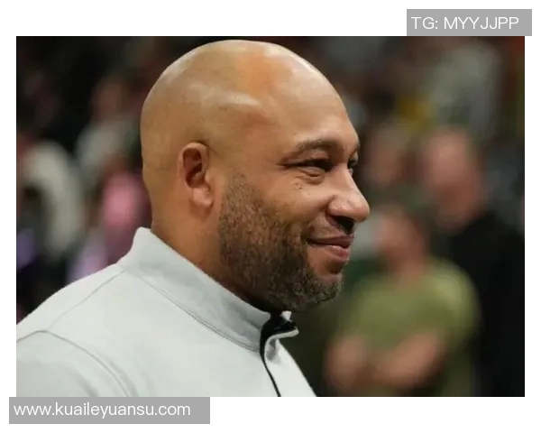 湖人宣布解雇主教练,球队即将迎来新一轮警报!