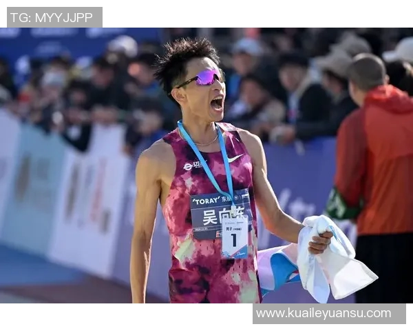 西安滑板队勇闯马拉松大满贯的奋斗与荣耀之路